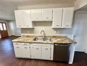 70 Maple Dr in Springboro, OH - Building Photo - Building Photo