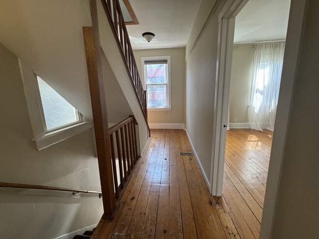 2010 W Concord Pl in Chicago, IL - Building Photo - Building Photo