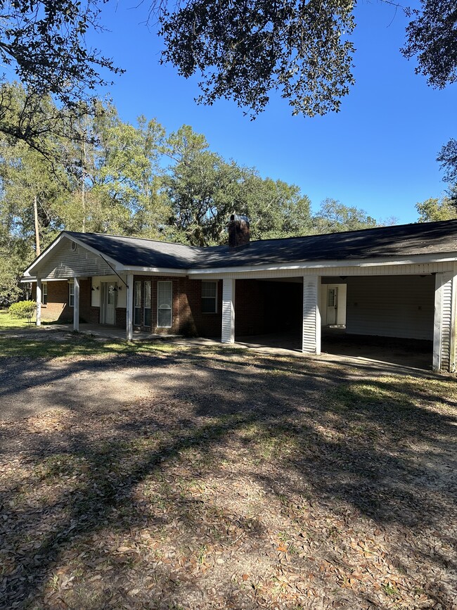 41416 Brown Rd in Ponchatoula, LA - Building Photo - Building Photo