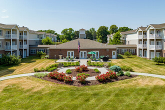 Connect 55+ La Vista Active Living 55+ in La Vista, NE - Foto de edificio - Building Photo