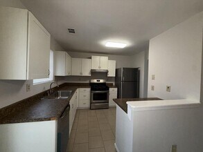 1509 Kilmuir Way in Stone Mountain, GA - Building Photo - Building Photo