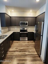 250 E Ray Rd, Unit 2 in Chandler, AZ - Building Photo - Building Photo