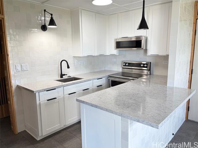 2740 Kuilei St in Honolulu, HI - Building Photo - Building Photo