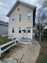 428 7th St in Moline, IL - Building Photo