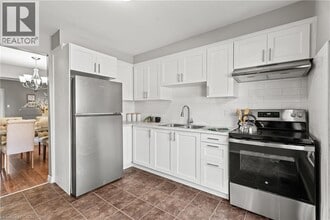 1301 Upper Gage Ave in Hamilton, ON - Building Photo - Building Photo