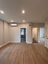 269 Martin Luther King Jr Dr, Unit 2C in Jersey City, NJ - Foto de edificio - Building Photo