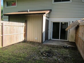 6417 SW 9th Ave in Gainesville, FL - Building Photo - Building Photo
