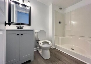 204 W Moreno St in Buford, GA - Building Photo - Building Photo