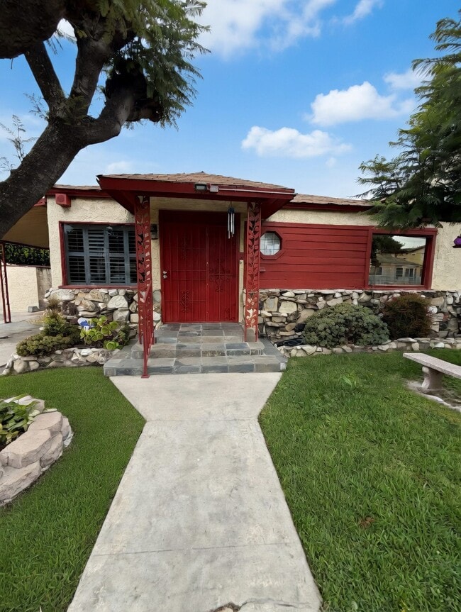 property at 151 W 88th St