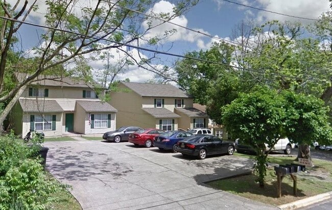 property at 840 W Georgia St
