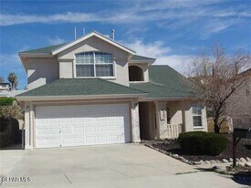 7481 Umbria Dr in El Paso, TX - Building Photo