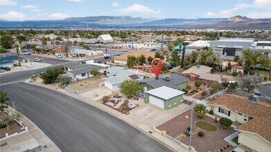 405 Scenic Dr in Henderson, NV - Building Photo - Building Photo