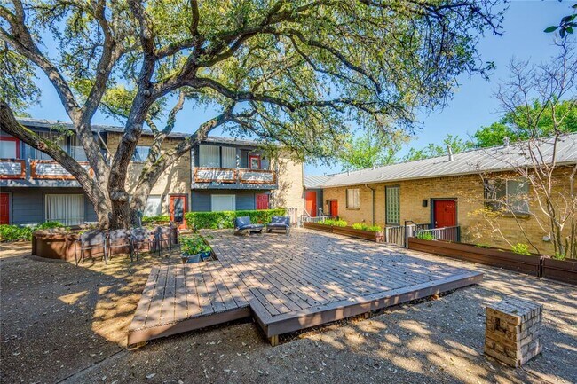 1100 Azie Morton Rd in Austin, TX - Building Photo - Building Photo