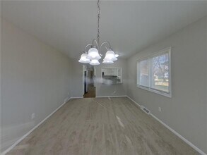 931 Market St S in Shakopee, MN - Building Photo - Building Photo