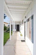 104 Clearbrook Ln in Costa Mesa, CA - Building Photo - Building Photo