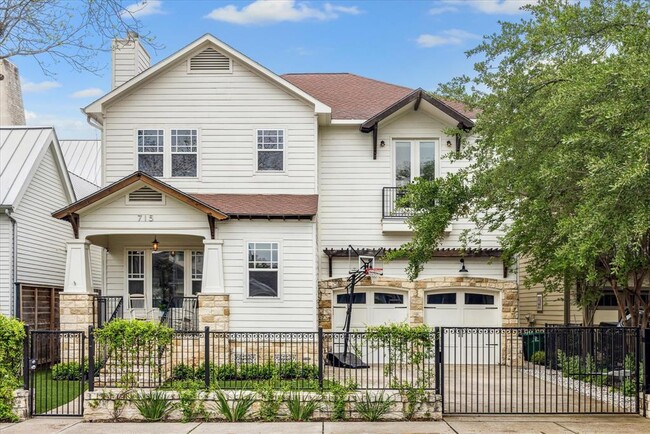 715 E 9th St in Houston, TX - Building Photo - Building Photo