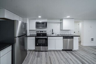 221 N 6th Ave in Pocatello, ID - Building Photo - Building Photo