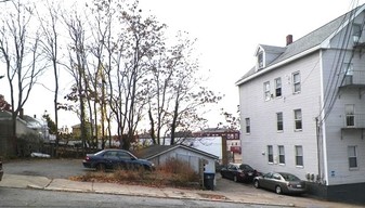 667 Charles St in Providence, RI - Foto de edificio - Building Photo