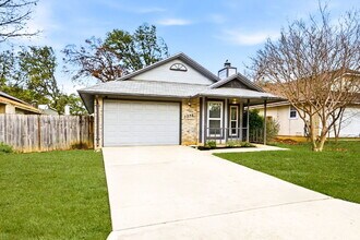 3325 Stoney Square in San Antonio, TX - Building Photo - Building Photo