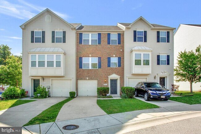 property at 9612 Hammonds Overlook Ct