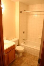 5784 Pershing Ave in St. Louis, MO - Building Photo - Building Photo