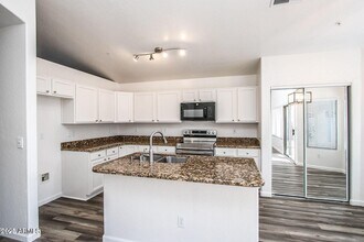 7549 E Christmas Cholla Dr in Scottsdale, AZ - Building Photo - Building Photo