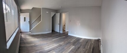 717 39th St in Evans, CO - Foto de edificio - Building Photo