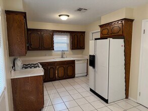 116 Robin Ln in Tecumseh, OK - Building Photo - Building Photo