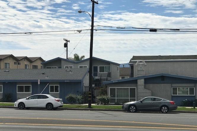 3564 Del Amo Blvd, Unit D in Torrance, CA - Building Photo