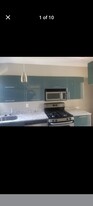 7044 Dunbar Rd in Dundalk, MD - Building Photo