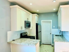 118-14 219th St in Queens, NY - Building Photo - Building Photo