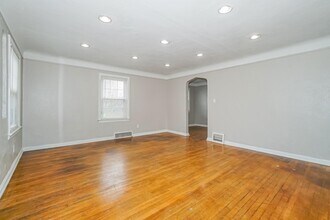 651 Voelker Ave in Euclid, OH - Building Photo - Building Photo