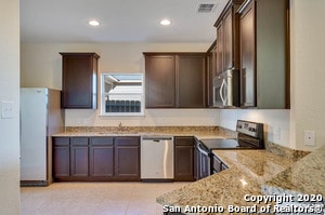 11828 Luckey Falls in San Antonio, TX - Foto de edificio - Building Photo