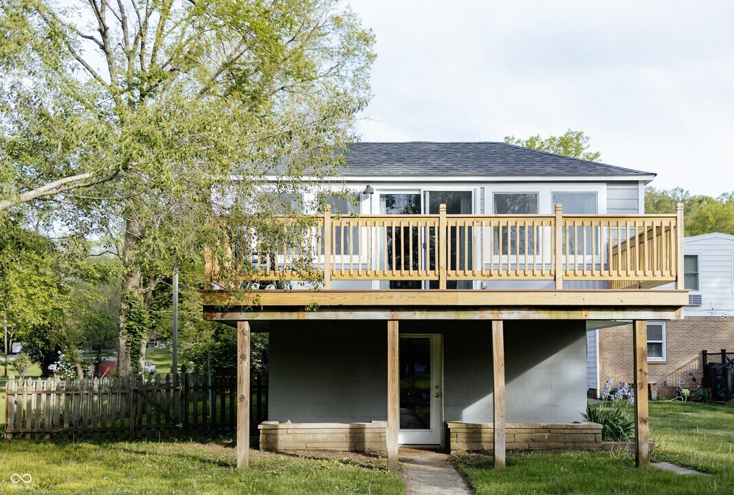 15510 Martha St in Fortville, IN - Building Photo