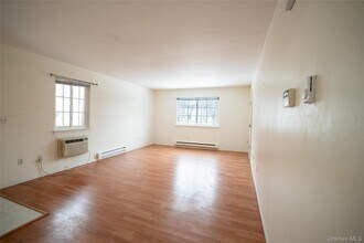 317 Fox Run Ln in Carmel, NY - Building Photo - Building Photo