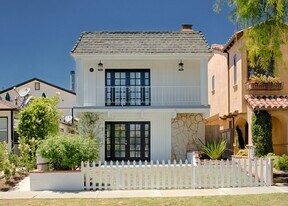 603 Begonia Ave in Newport Beach, CA - Building Photo