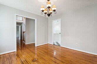 212 Oxford Rd in Williamsburg, VA - Building Photo - Building Photo