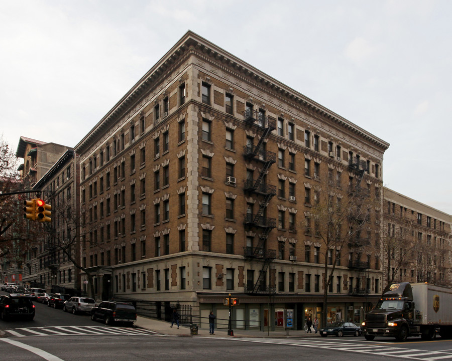 Morningside Heights - Mixed Use Building in New York, NY - Building Photo