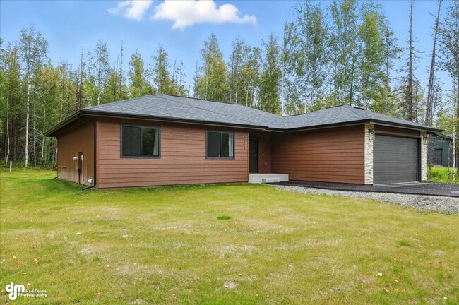 7145 N Paw St in Wasilla, AK - Building Photo - Building Photo