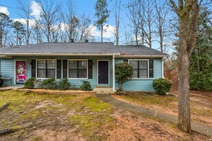 725 Bellemeade Way SW in Marietta, GA - Building Photo