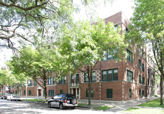 933-943 E 54th Pl in Chicago, IL - Building Photo