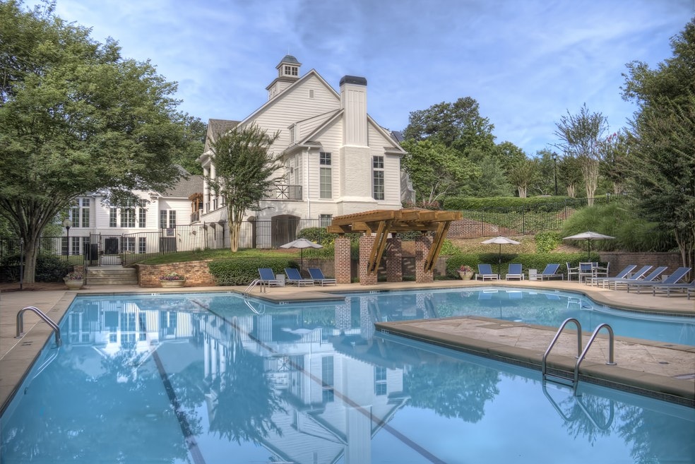 Spalding Bridge Apartments and Nearby Atlanta Apartments For Rent