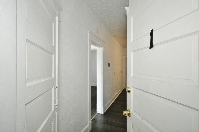 511 Main St in East Pittsburgh, PA - Building Photo - Building Photo