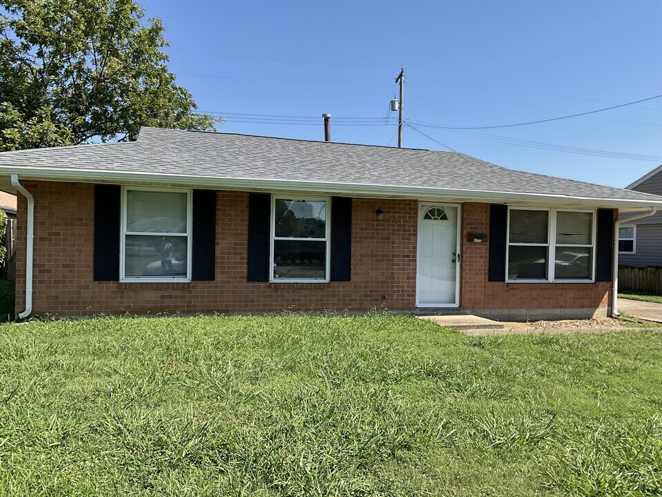 3713 Winchester Dr in Owensboro, KY - Foto de edificio