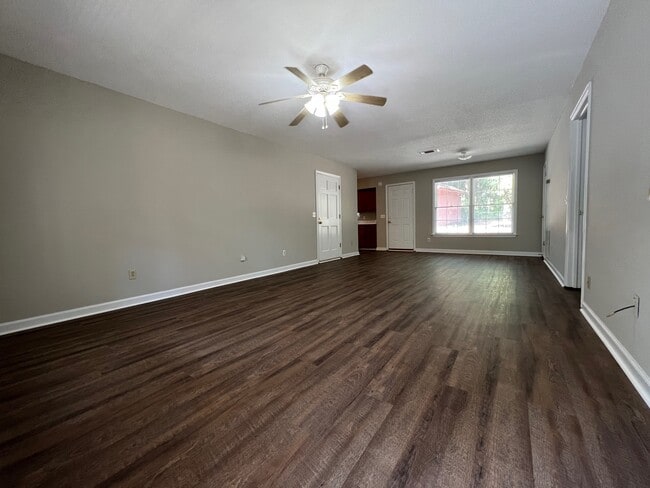 212 Henderson St in Statesboro, GA - Building Photo - Building Photo