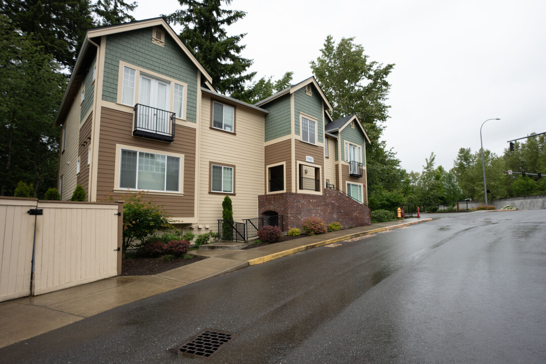 Marymoor Ridge Condominiums in Redmond, WA - Building Photo