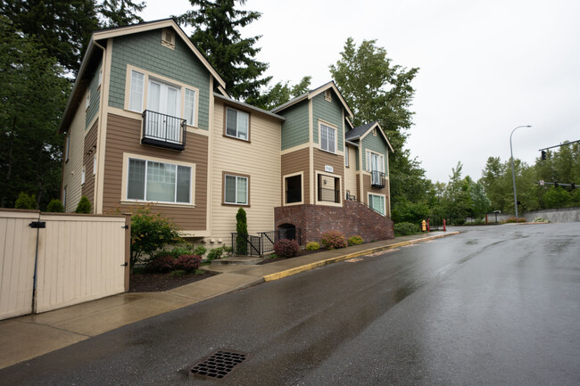 Marymoor Ridge Condominiums