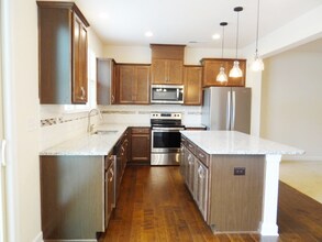 9311 Glenburn Ln in Charlotte, NC - Building Photo - Building Photo