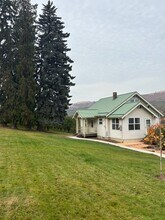 3107 Mill Creek Rd in The Dalles, OR - Building Photo - Building Photo