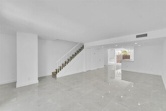 2318 NE 7th St in Hallandale Beach, FL - Building Photo - Building Photo